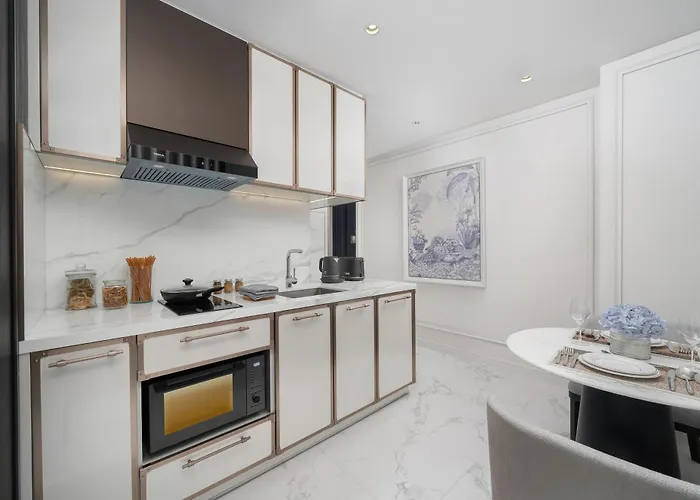 Hotel La Clef By The Crest Collection Bangkok