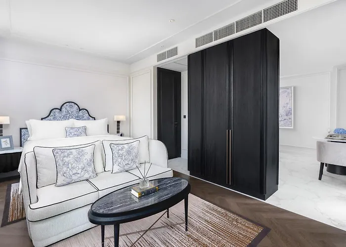 La Clef By The Crest Collection Bangkok