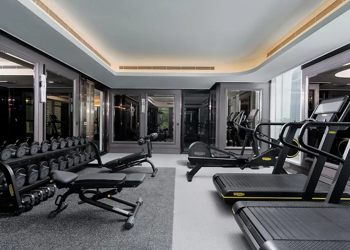 La Clef By The Crest Collection Hotel 5*
