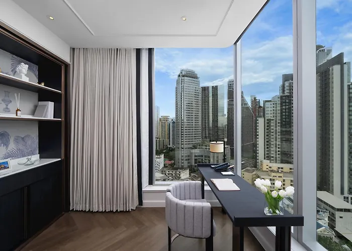 La Clef By The Crest Collection Hotel