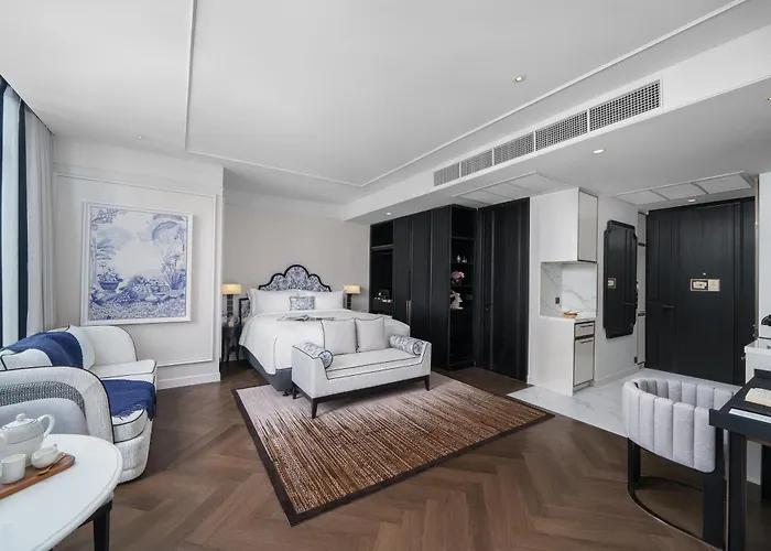 La Clef By The Crest Collection Hotel Bangkok