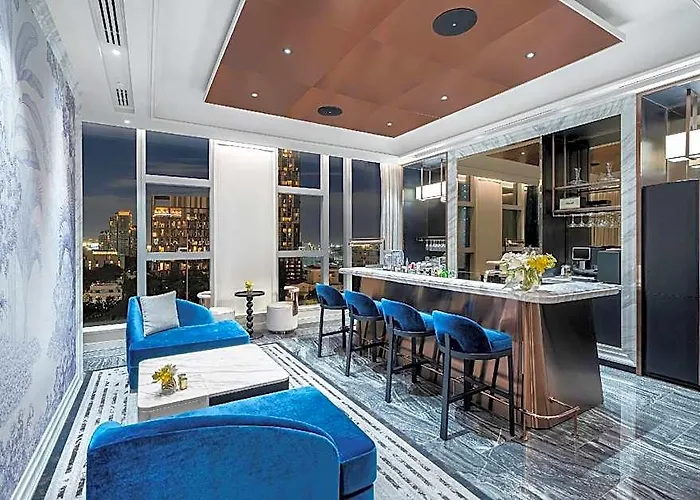 La Clef By The Crest Collection Hotel 5*